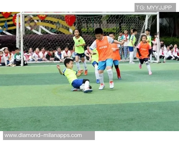 郑州青少年足球培训助力孩子成长培养团队精神与竞技能力